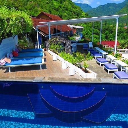 Waenis Sunset View Hotel And Restaurant, Amed, Bali Экстерьер фото