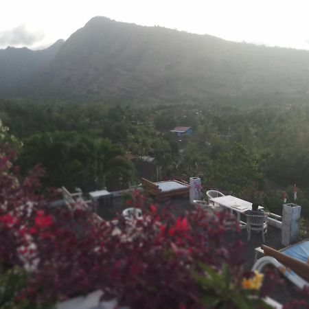 Waenis Sunset View Hotel And Restaurant, Amed, Bali Экстерьер фото