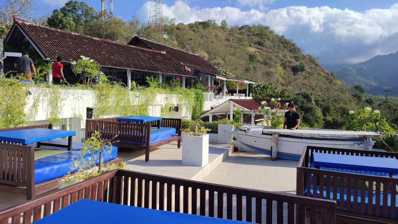 Waenis Sunset View Hotel And Restaurant, Amed, Bali Экстерьер фото