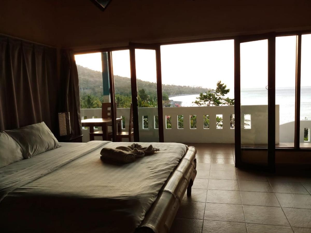 Waenis Sunset View Hotel And Restaurant, Amed, Bali Экстерьер фото