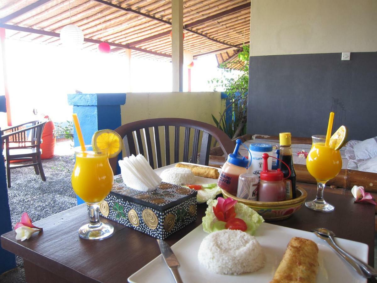 Waenis Sunset View Hotel And Restaurant, Amed, Bali Экстерьер фото